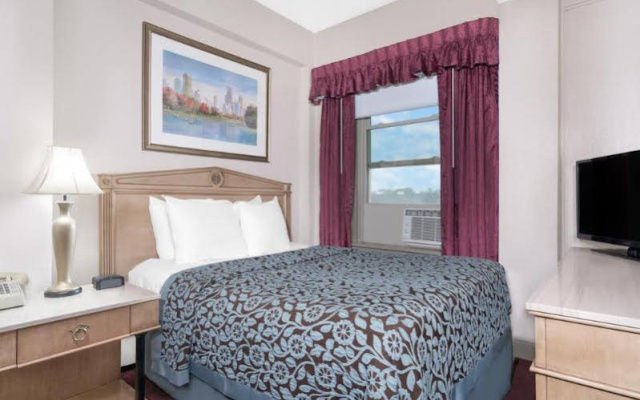 photo 3 of Days Inn Rochester Downtown