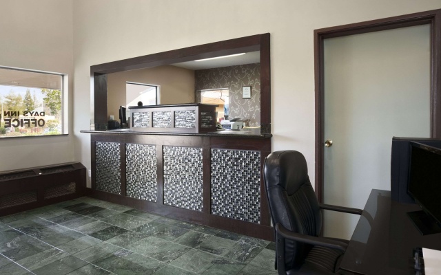 photo 2 of Days Inn by Wyndham Rocklin/Sacramento