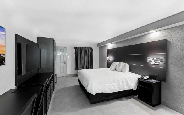 photo 4 of Baymont by Wyndham San Antonio Near Lackland AFB