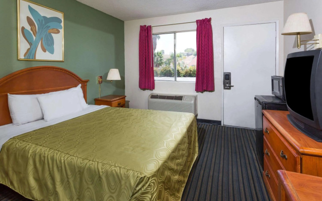 photo 4 of Days Inn by Wyndham San Bernardino Casino