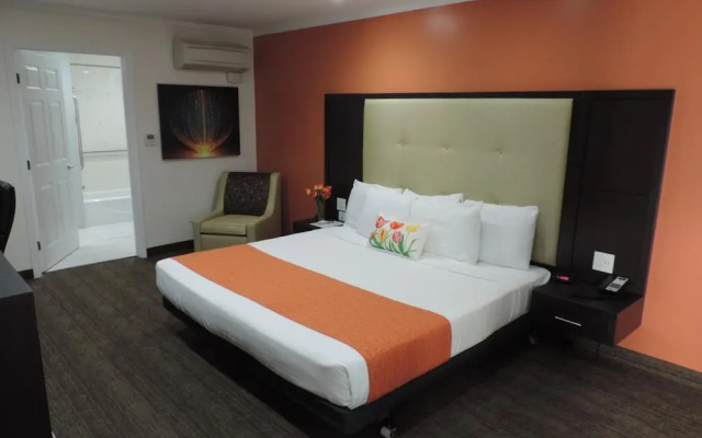 photo 5 of Pavilion Inn