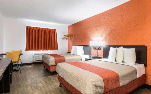 photo 3 of Days Inn Schaumburg/Elk Grove