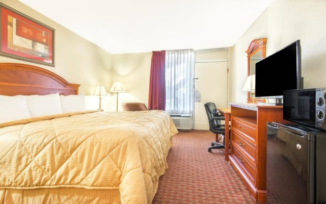 photo 5 of Days Inn by Wyndham Shorter