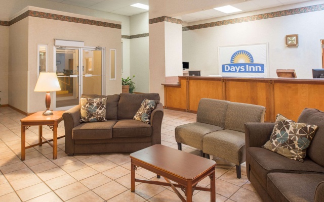 photo 2 of Days Inn by Wyndham St. Louis North