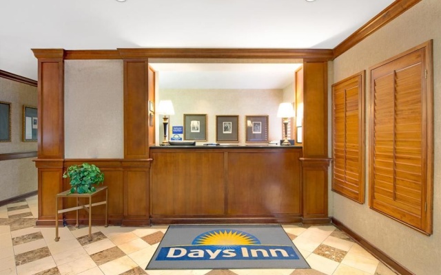 photo 2 of Days Inn - St. Louis/westport