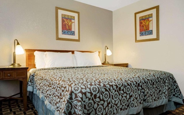 photo 2 of Quality Inn St. Paul-Minneapolis-Midway