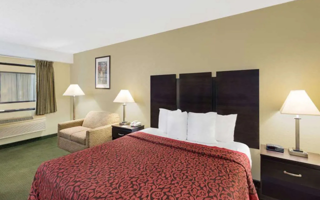 photo 2 of Days Inn & Suites Columbia Airport