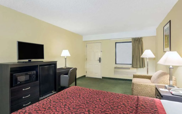 photo 3 of Days Inn & Suites Columbia Airport