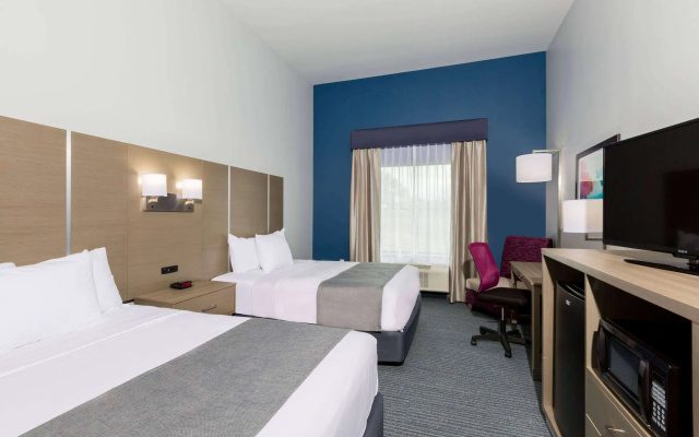 photo 3 of Days Inn & Suites by Wyndham Houston NW Cypress