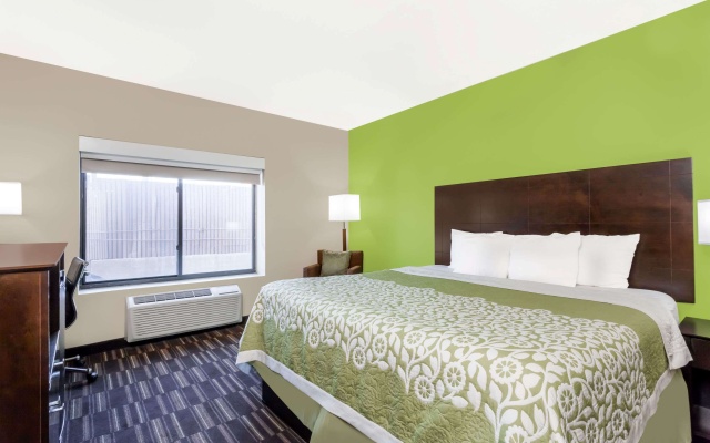 photo 4 of Days Inn & Suites by Wyndham Jamaica JFK Airport