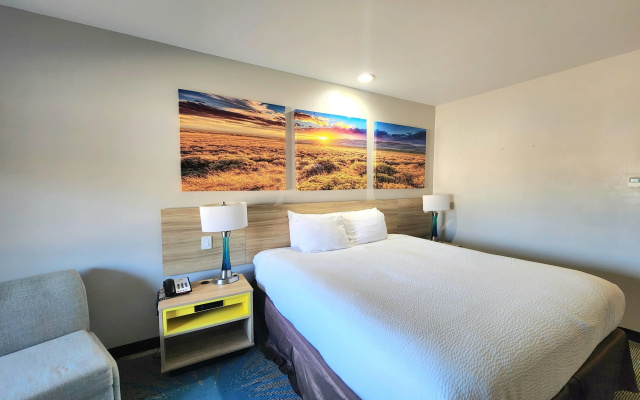 photo 4 of Days Inn & Suites by Wyndham Katy