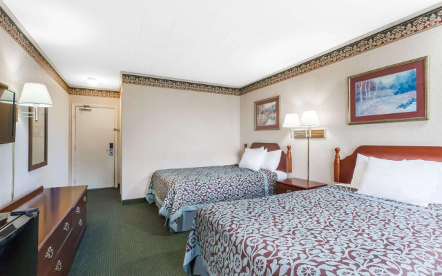 photo 3 of Days Inn By Wyndham Tannersville