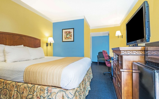 photo 5 of Days Inn by Wyndham Troy