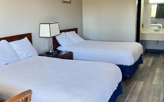 photo 5 of Days Inn by Wyndham York Alabama
