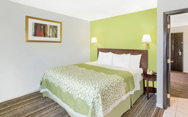photo 3 of Days Inn York