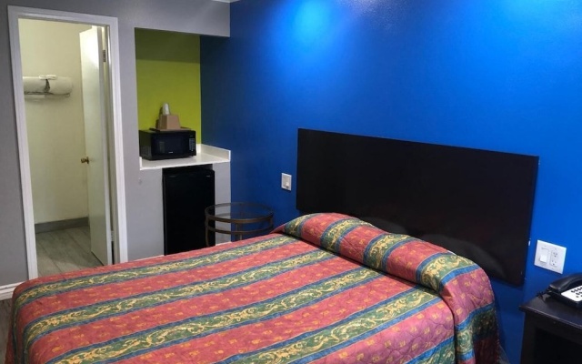 photo 3 of Deano's Motel