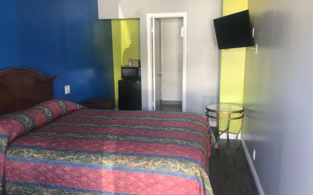 photo 4 of Deano's Motel