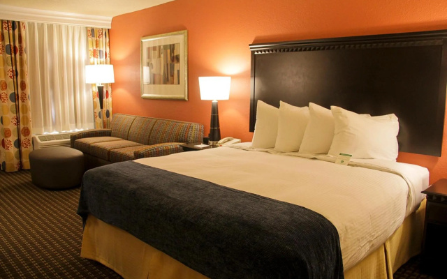 photo 4 of Decatur Conference Center & Hotel