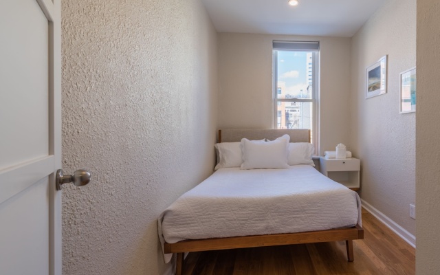 photo 2 of Deedee's Downtown Flats