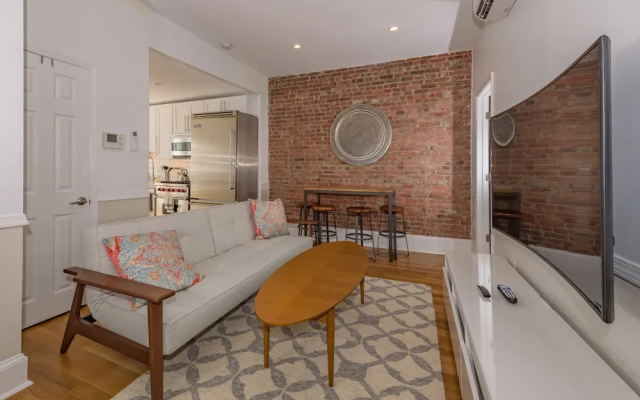 photo 3 of Deedee's Downtown Flats