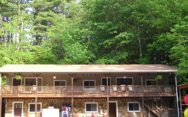photo 2 of 'Deep Creek Mountain Lodge' with Prvt Hot Tub and Views