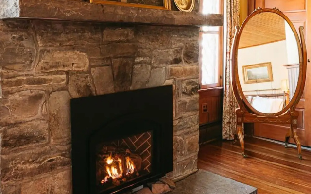 photo 5 of Deer Mountain Inn
