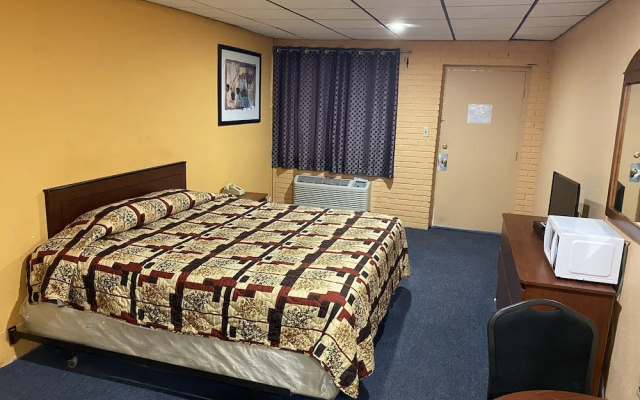 photo 2 of Deer Park Motor Inn