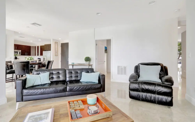 photo 3 of Deerfield Condo Suites by Opus