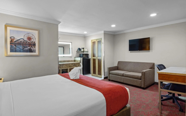 photo 3 of Del Sol Inn - Anaheim Resort