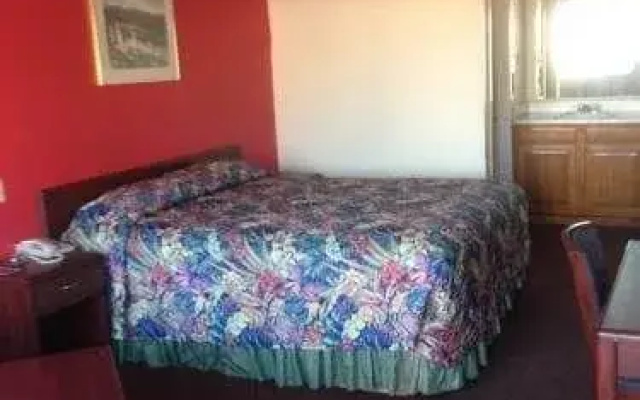 photo 2 of Delux Inn Motel