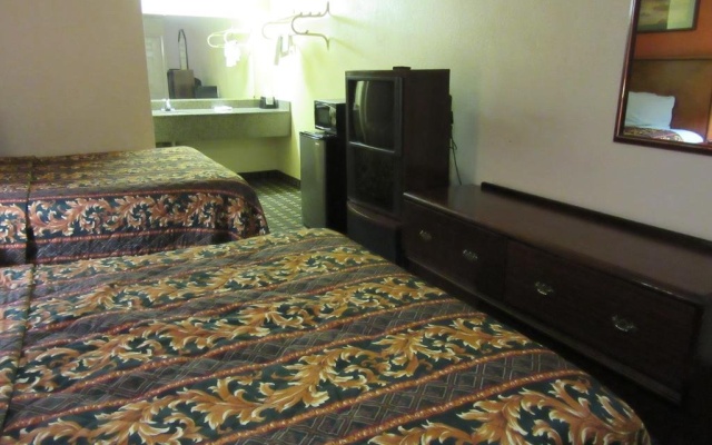 photo 3 of Deluxe INN