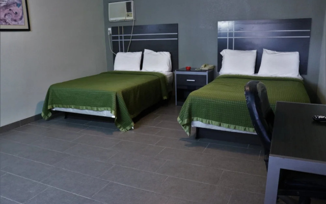 photo 5 of Deluxe Inn Motel