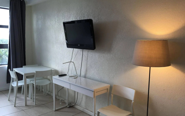 photo 5 of Design Suites Hollywood Beach
