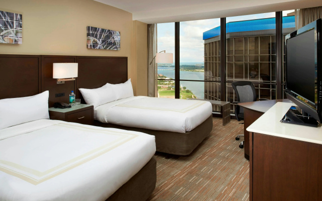 photo 4 of Detroit Marriott at the Renaissance Center