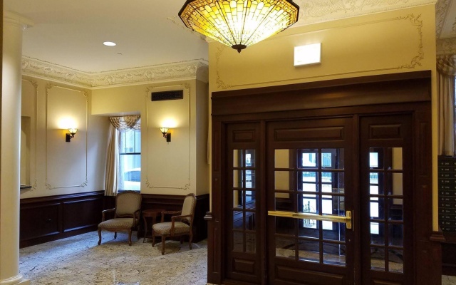photo 4 of Dewitt Hotel and Suites