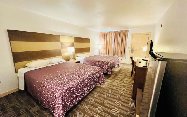 photo 5 of Rodeway Inn Garland Harbor Point