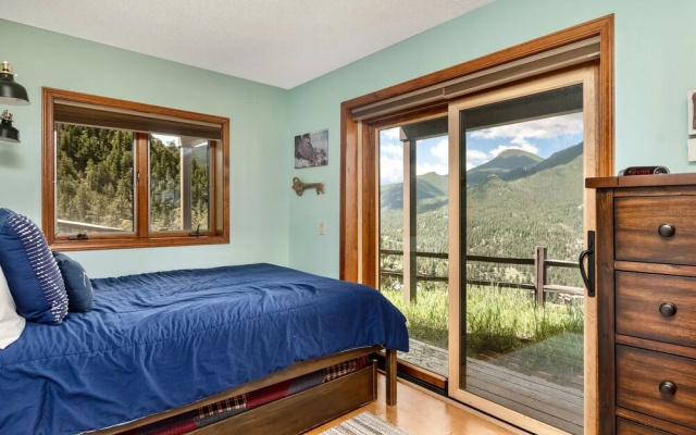 photo 3 of Divine Luxury Vacation At Windcliff 3 Bedroom Home by RedAwning
