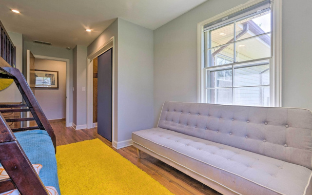 photo 5 of Dog-friendly Home: 1 Mi to Downtown Hendersonville