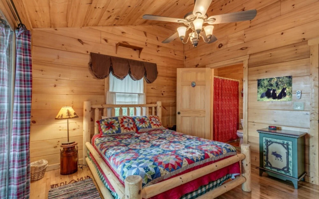 photo 5 of Dogwood Cabin
