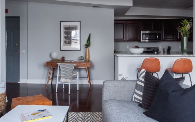 photo 3 of Domio I Old City I Cozy 2 Br Near Penns Landing