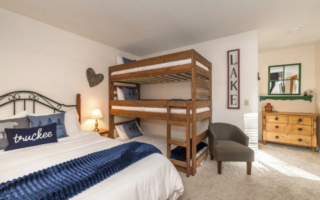 photo 5 of Donner Lake Inn