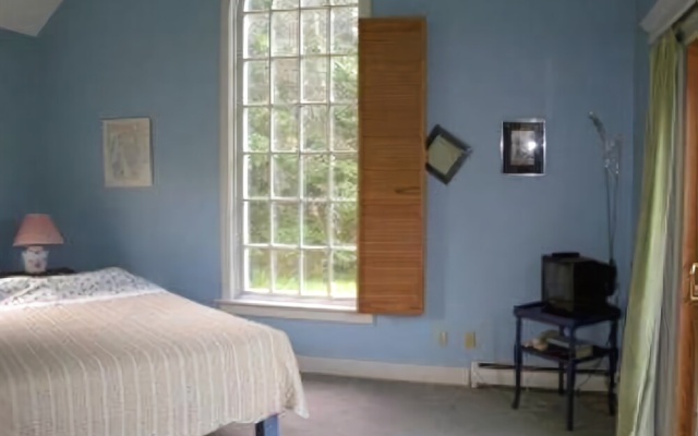 photo 2 of Dorsey Cottage - Two Bedroom Home