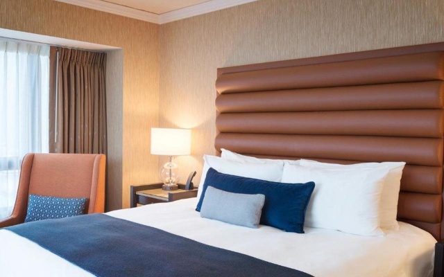 photo 2 of Dossier Hotel