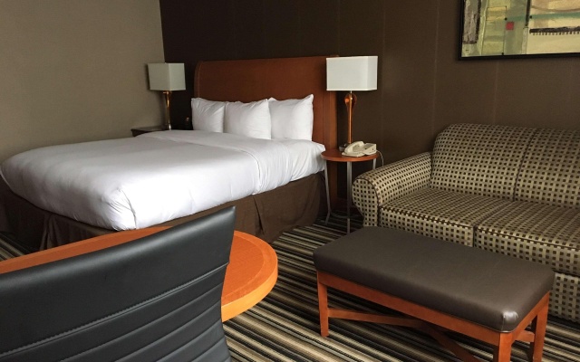 photo 2 of Holiday Inn Express Akron NW - Fairlawn by IHG
