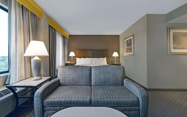 photo 5 of DoubleTree by Hilton Hotel Grand Junction