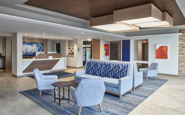 photo 2 of Holiday Inn Express Akron Nw - Fairlawn, An Ihg Hotel