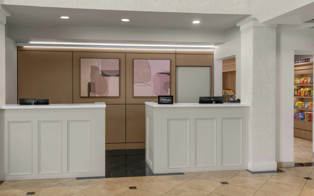 photo 2 of DoubleTree by Hilton Phoenix - Gilbert