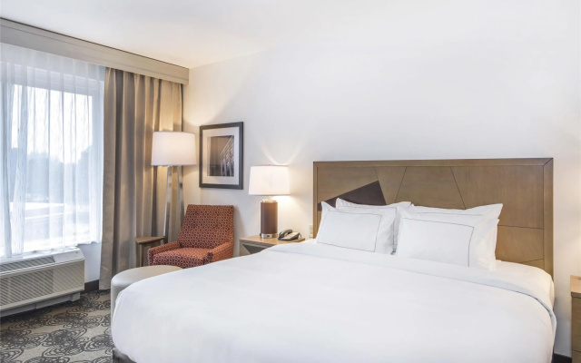 photo 3 of DoubleTree by Hilton Raleigh - Cary
