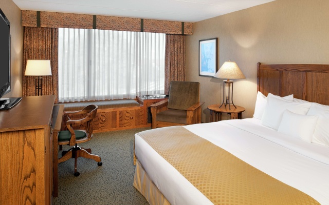 photo 5 of DoubleTree by Hilton Libertyville - Mundelein