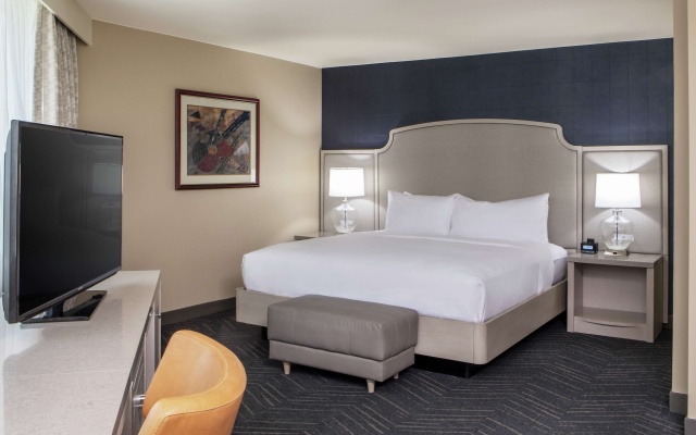 photo 4 of DoubleTree by Hilton Hotel Nashville Downtown